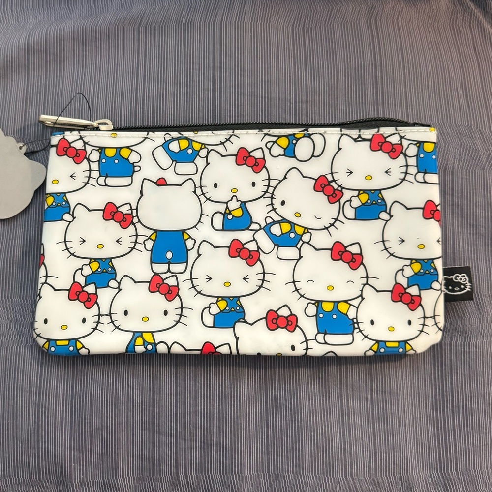 Loungefly loves Hello Kitty printed zip bag